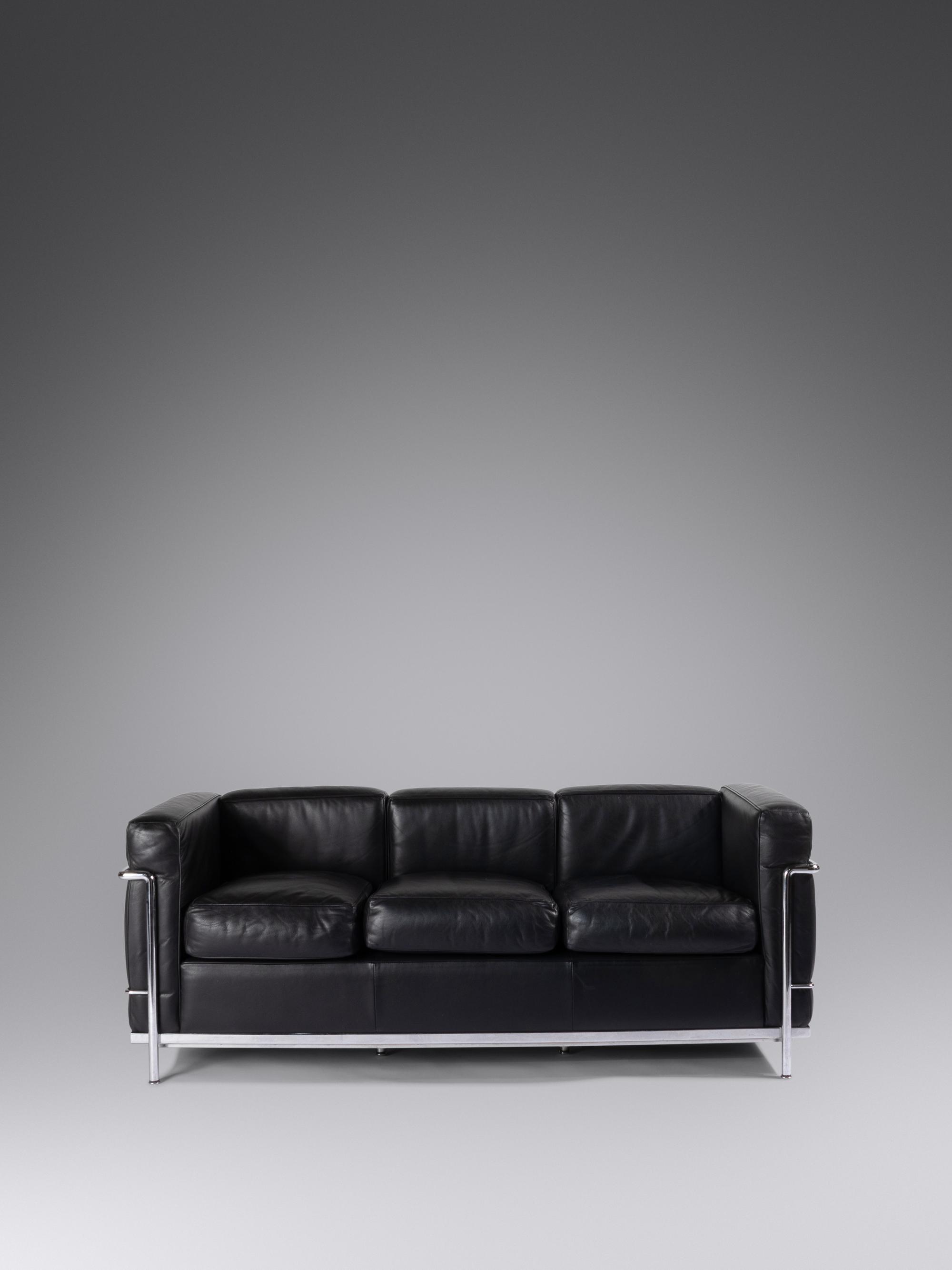 ' LC2' Sofa Cassina, Italy
