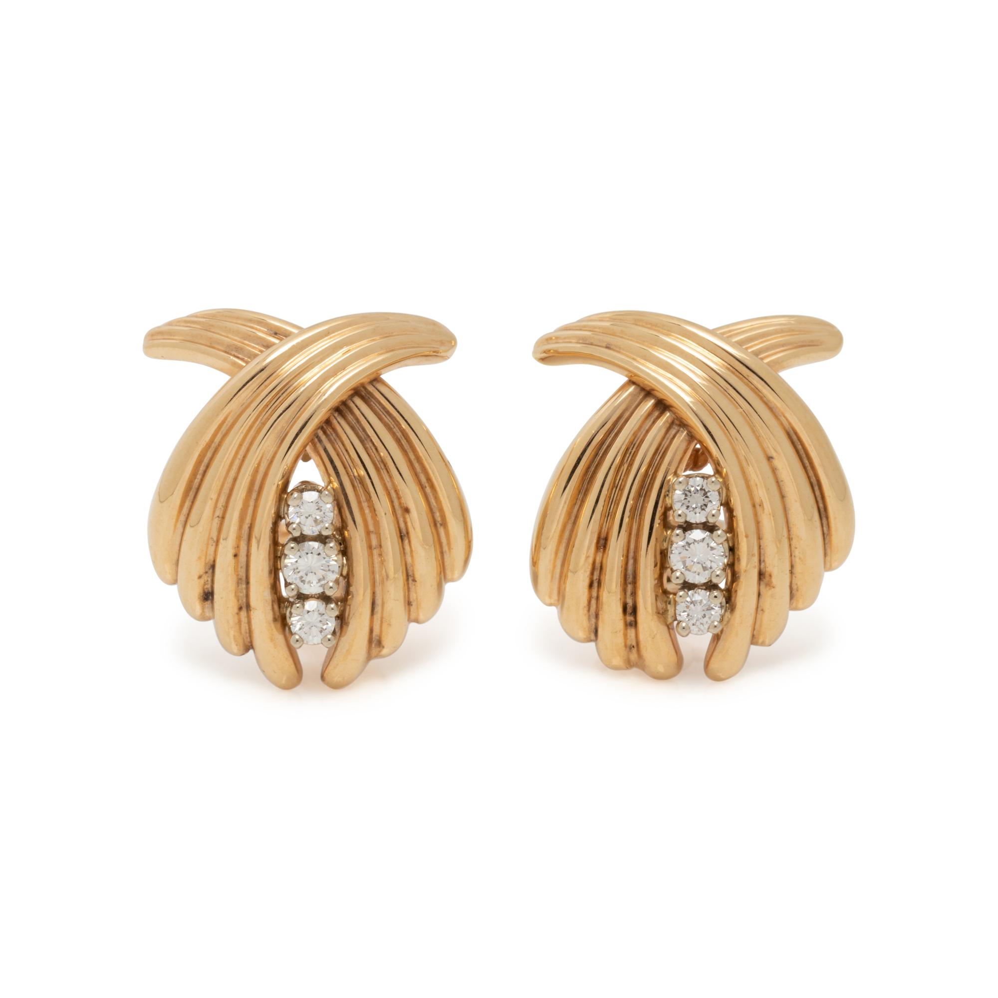 YELLOW GOLD AND DIAMOND EARCLIPS