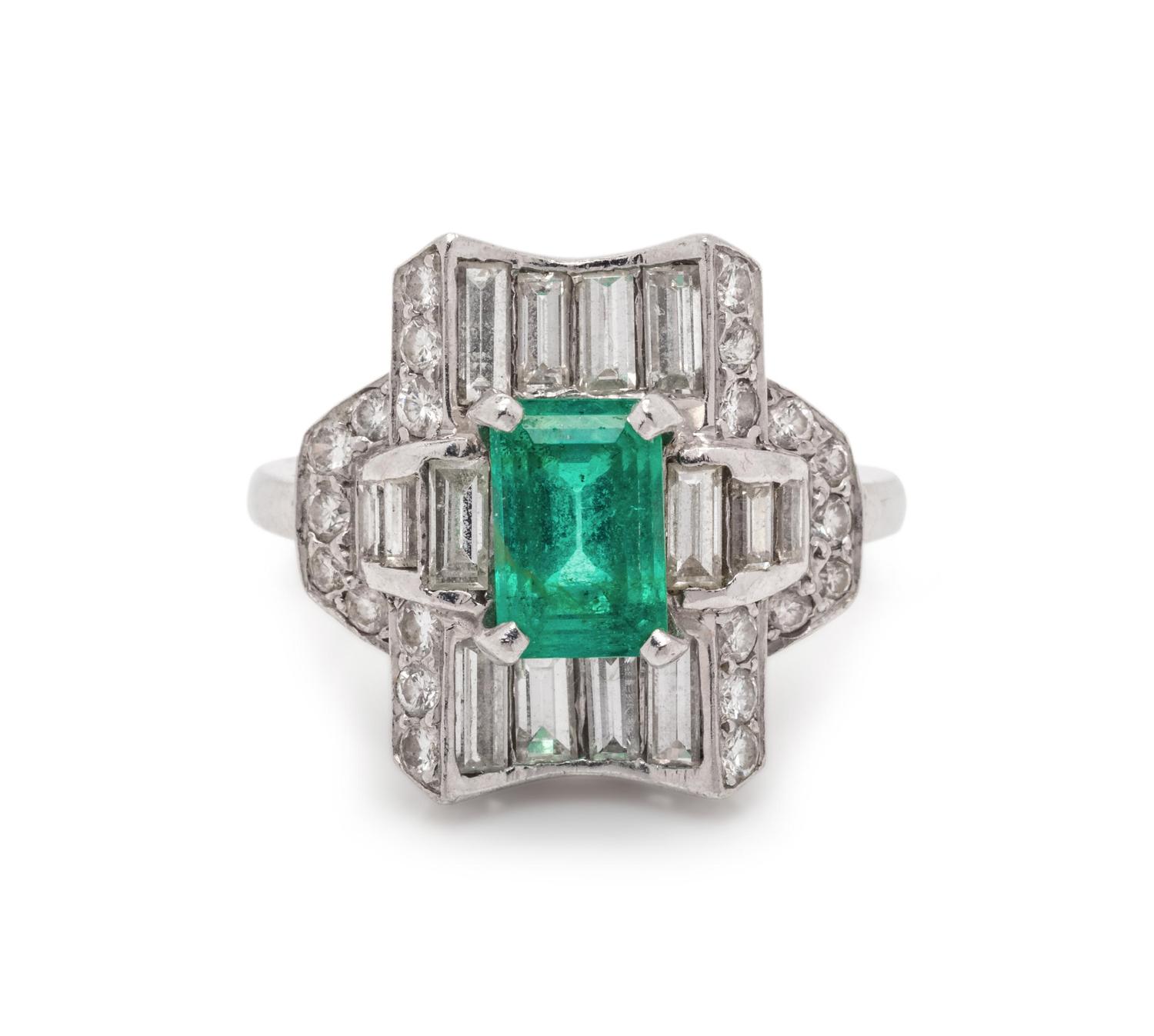 EMERALD AND DIAMOND RING