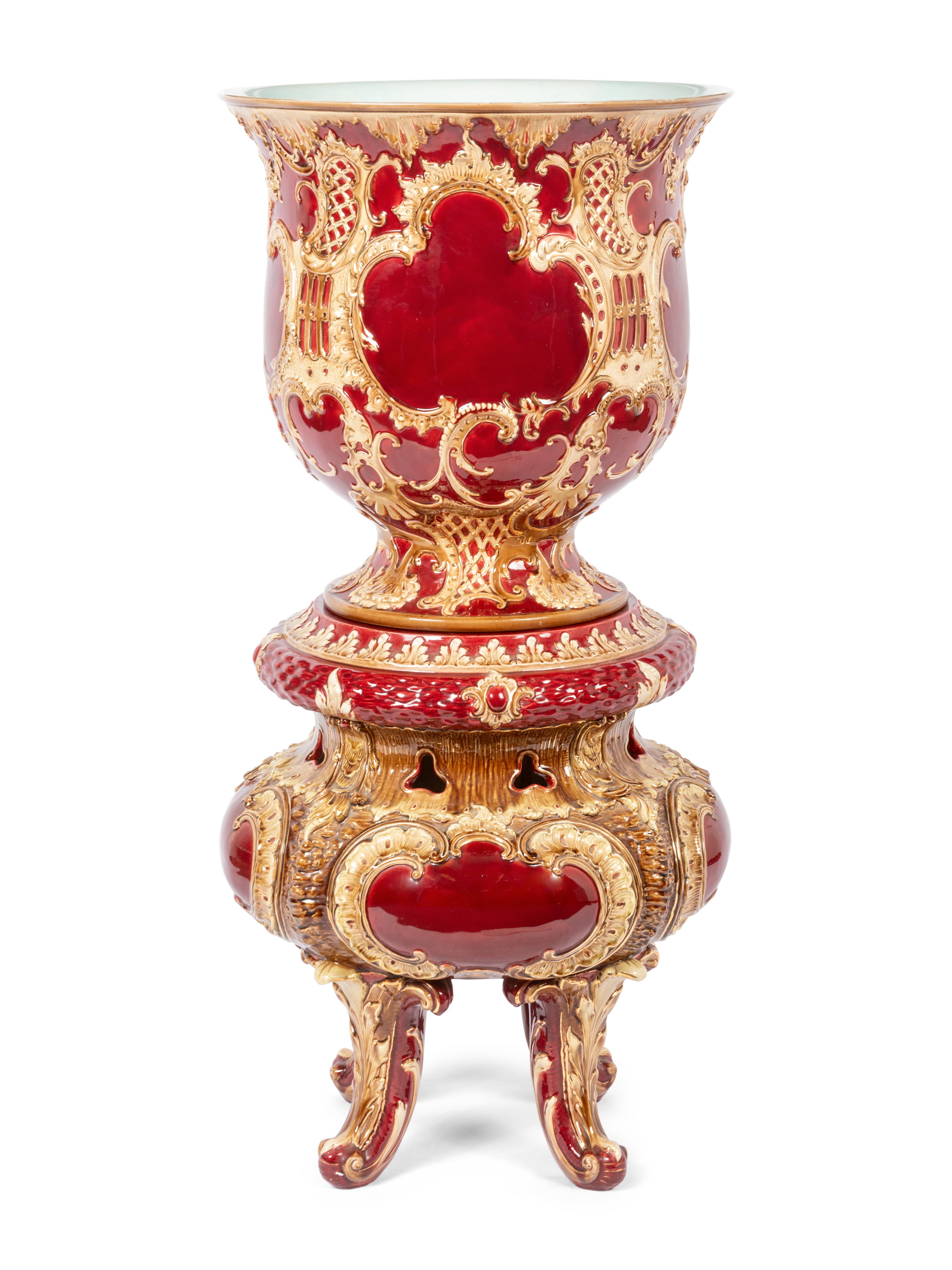A Continental Porcelain Jardinière