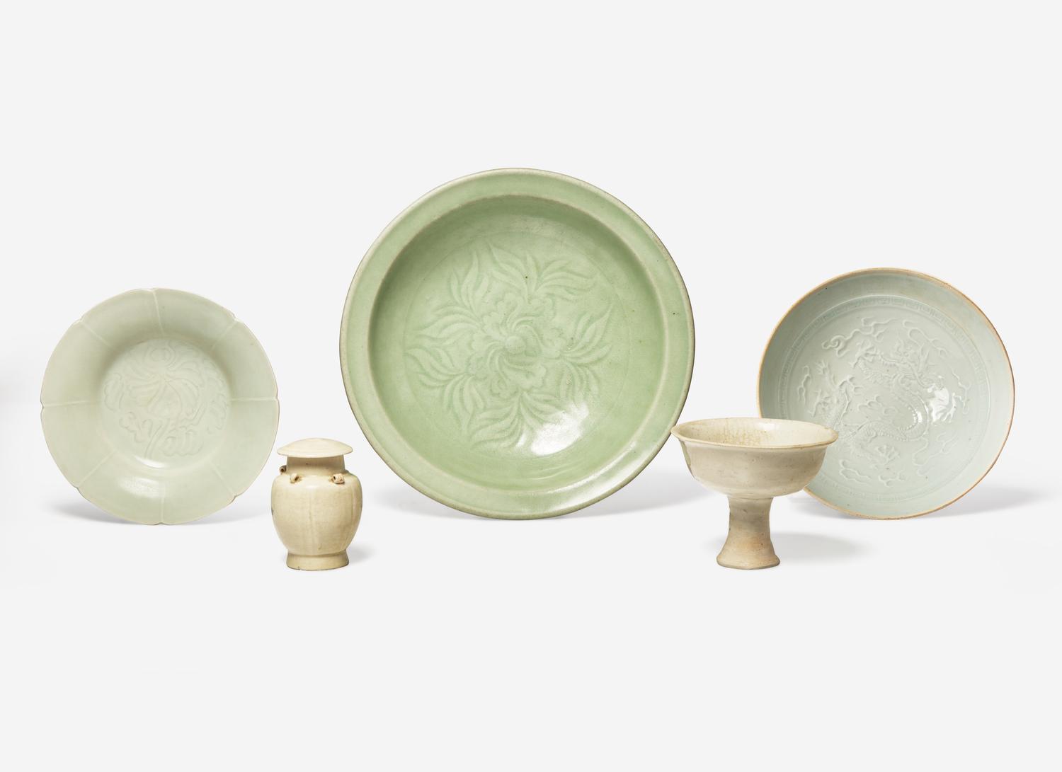 Five Assorted Chinese Ceramic Items