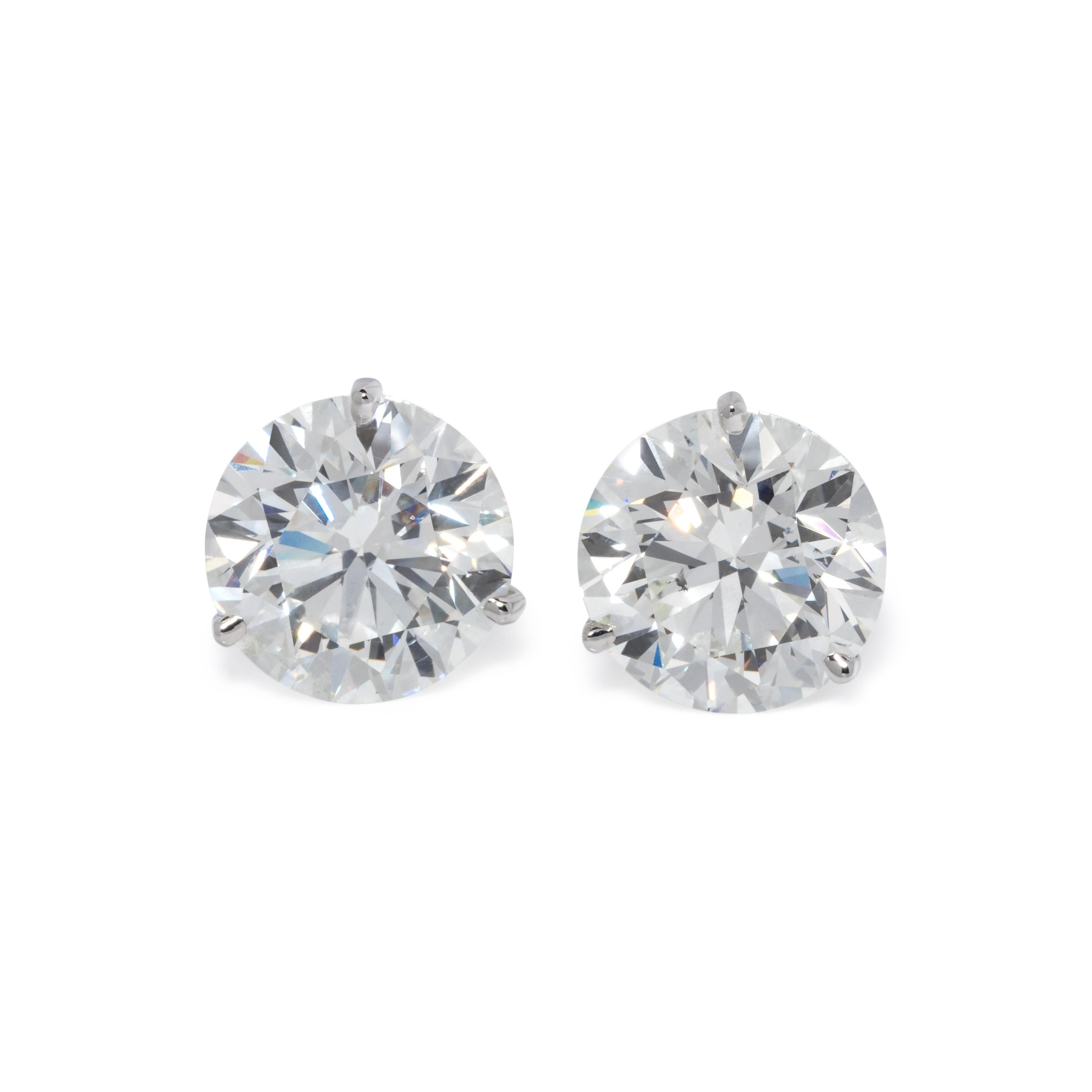 DIAMOND STUDS