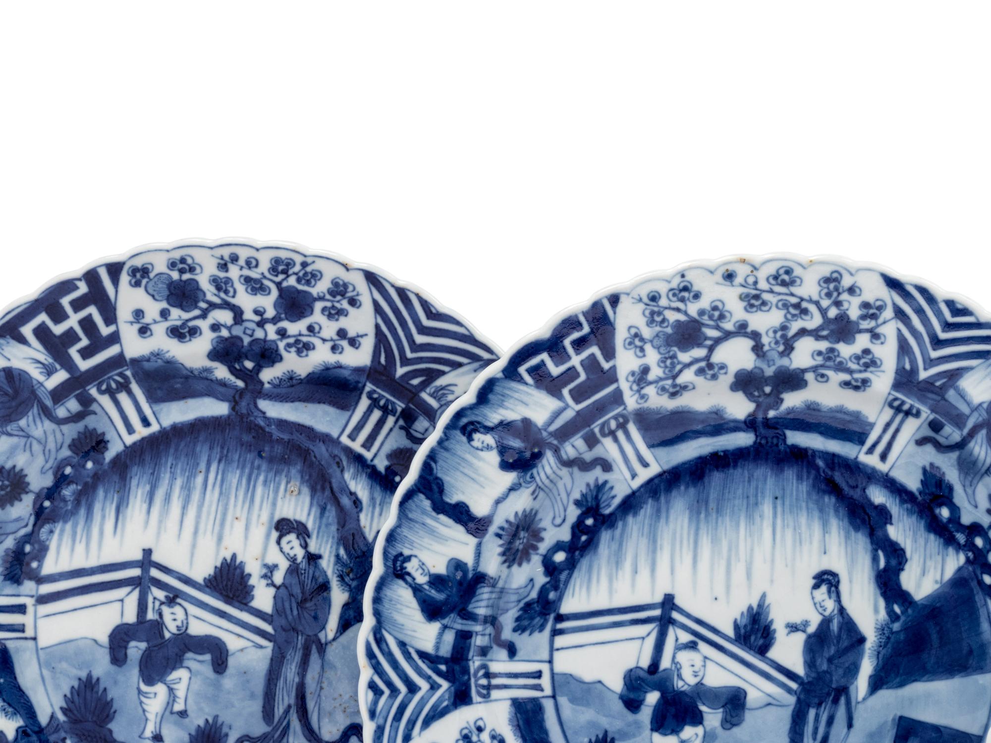 A Pair of Chinese Export Porcelain Blue and White Dishes and a Pair of Blue and White Porcelain Saucers