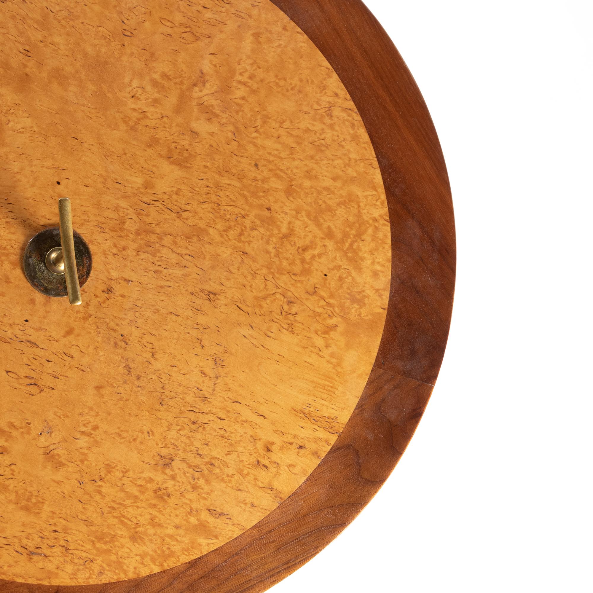 Occasional Table, model 4856 Dunbar, USA