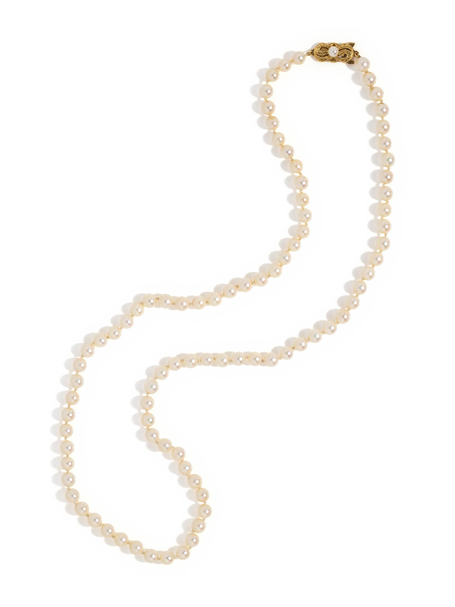 MIKIMOTO, CULTURED PEARL NECKLACE