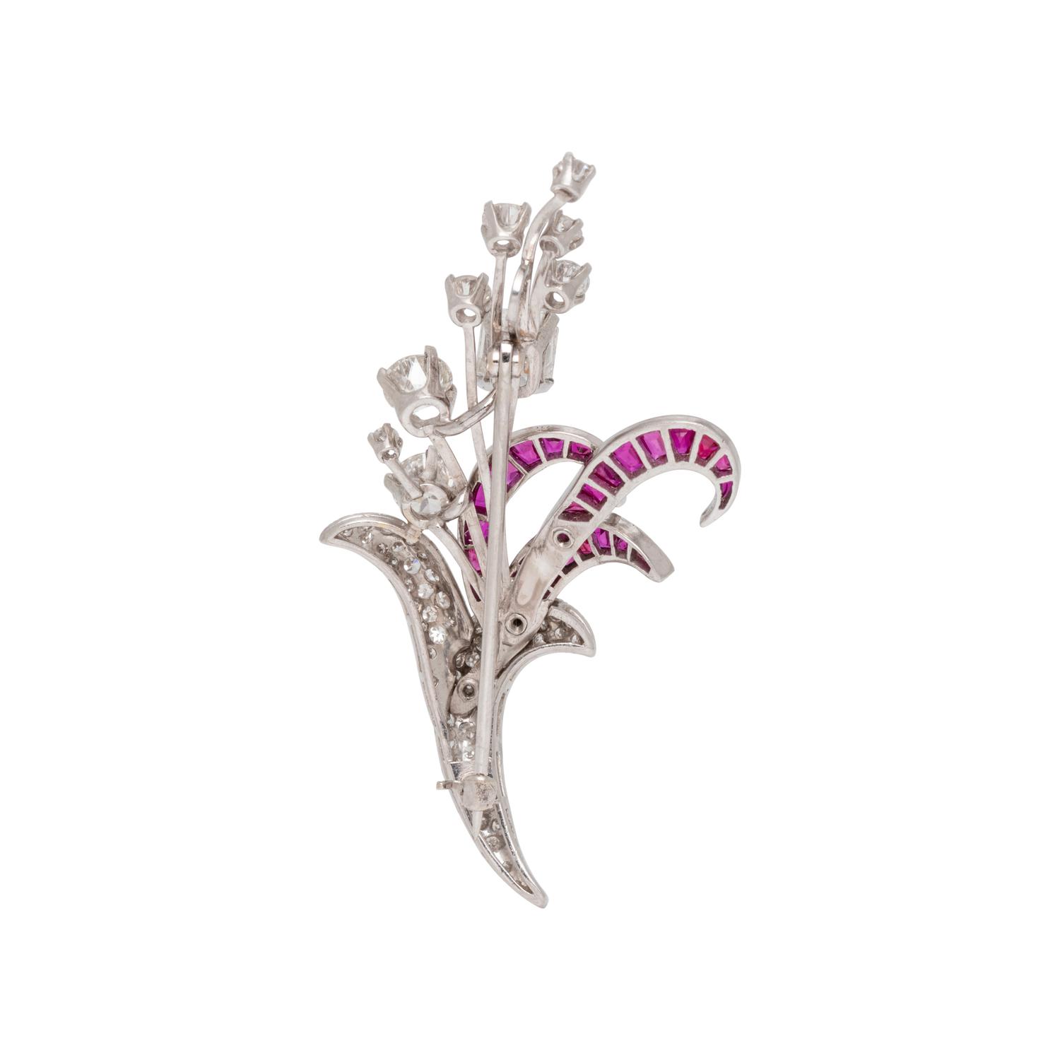 RETRO, DIAMOND AND RUBY PENDANT/BROOCH