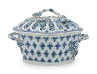 A Worcester Porcelain Reticulated Covered Chestnut Dish