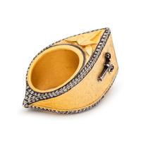 YELLOW GOLD AND DIAMOND RING
