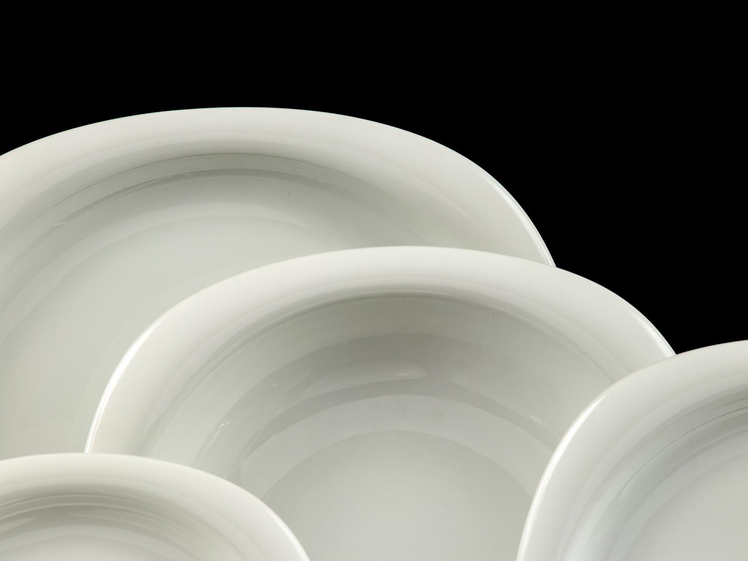A Rosenthal Suomi Porcelain Dinner Service