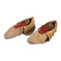 Cree Hide Soft-Soled Moccasins