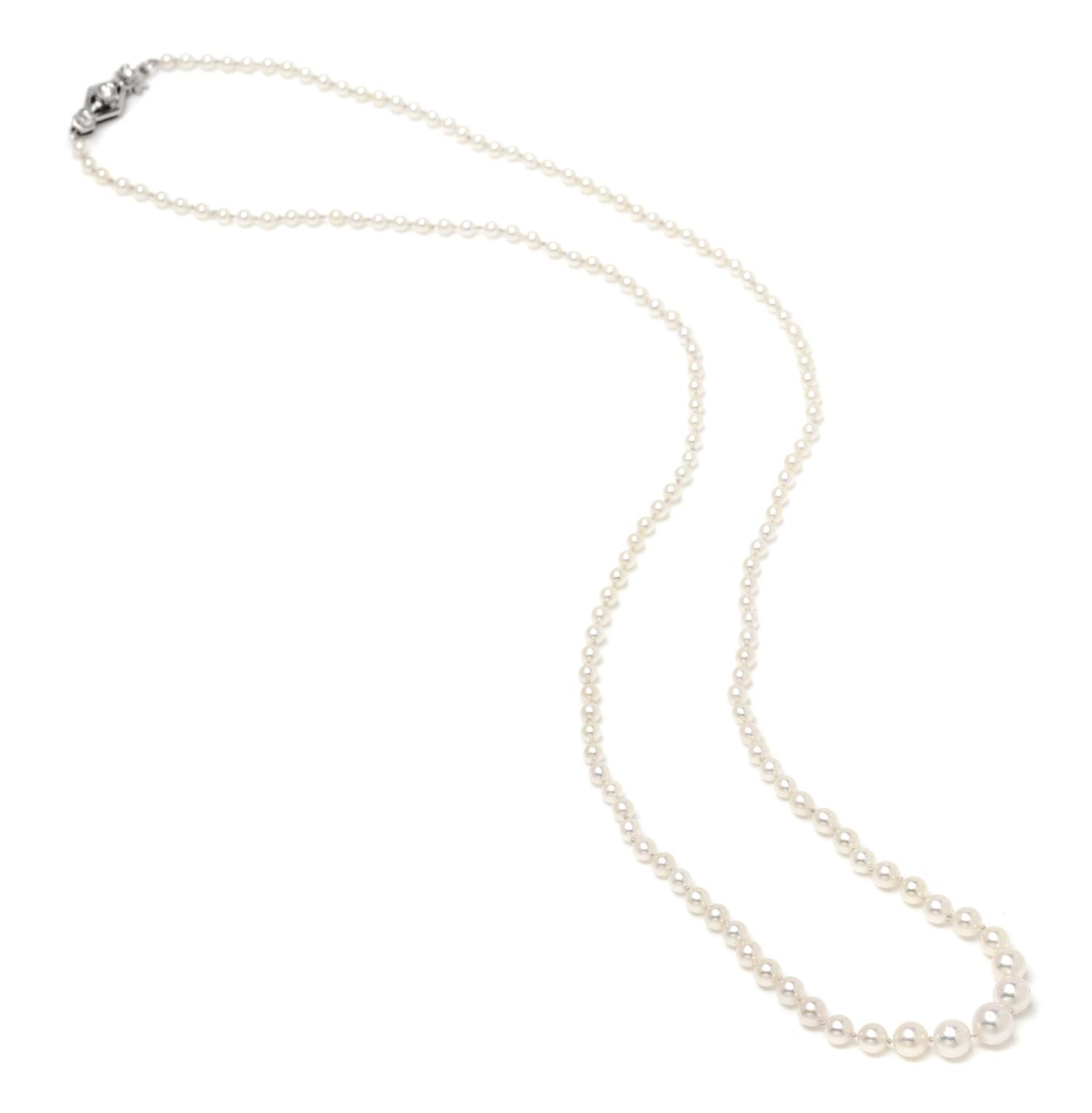 A Single Strand Graduated Natural Pearl Necklace, 3.25 dwts.