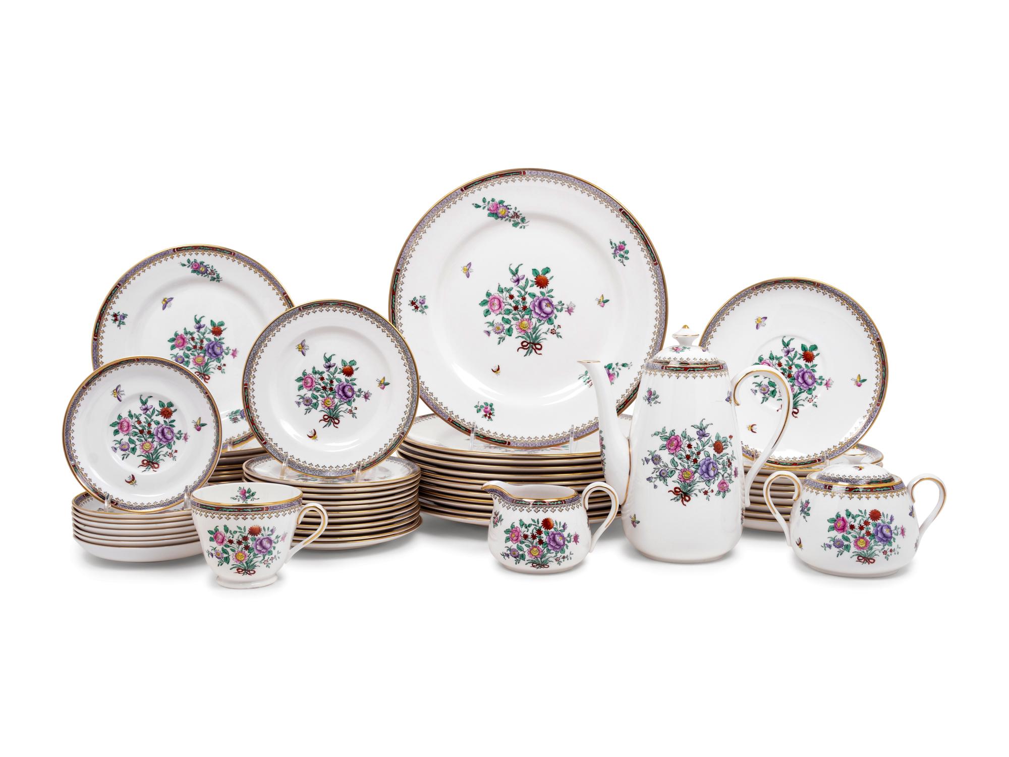 A Spode Lowestoft Flower Porcelain Luncheon Service