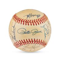 A 1986 Cincinnati Reds Team Signed Autograph Baseball