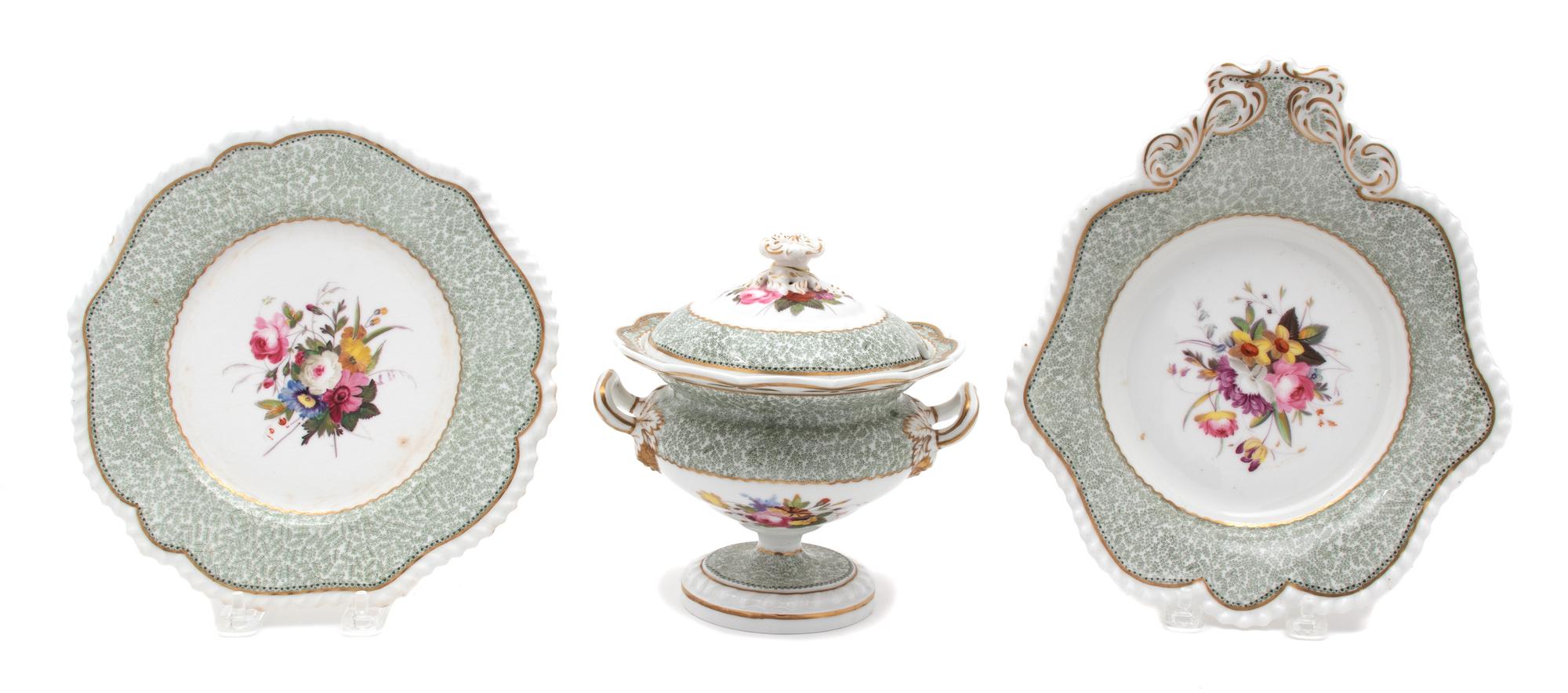 A Chamberlain's Worcester Porcelain Part Dessert Service