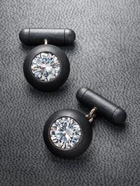 AN EXCEPTIONAL HEMMERLE DIAMOND DRESS SET