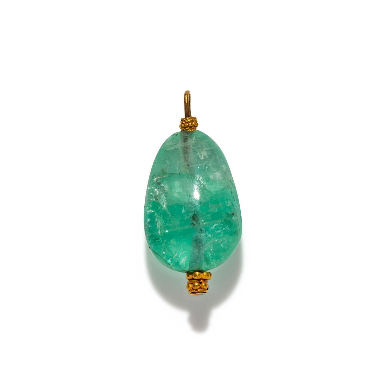 A Roman Aquamarine and Gold Pendant