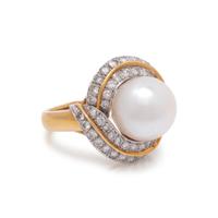 CULTURED SOUTH SEA PEARL AND DIAMOND RING