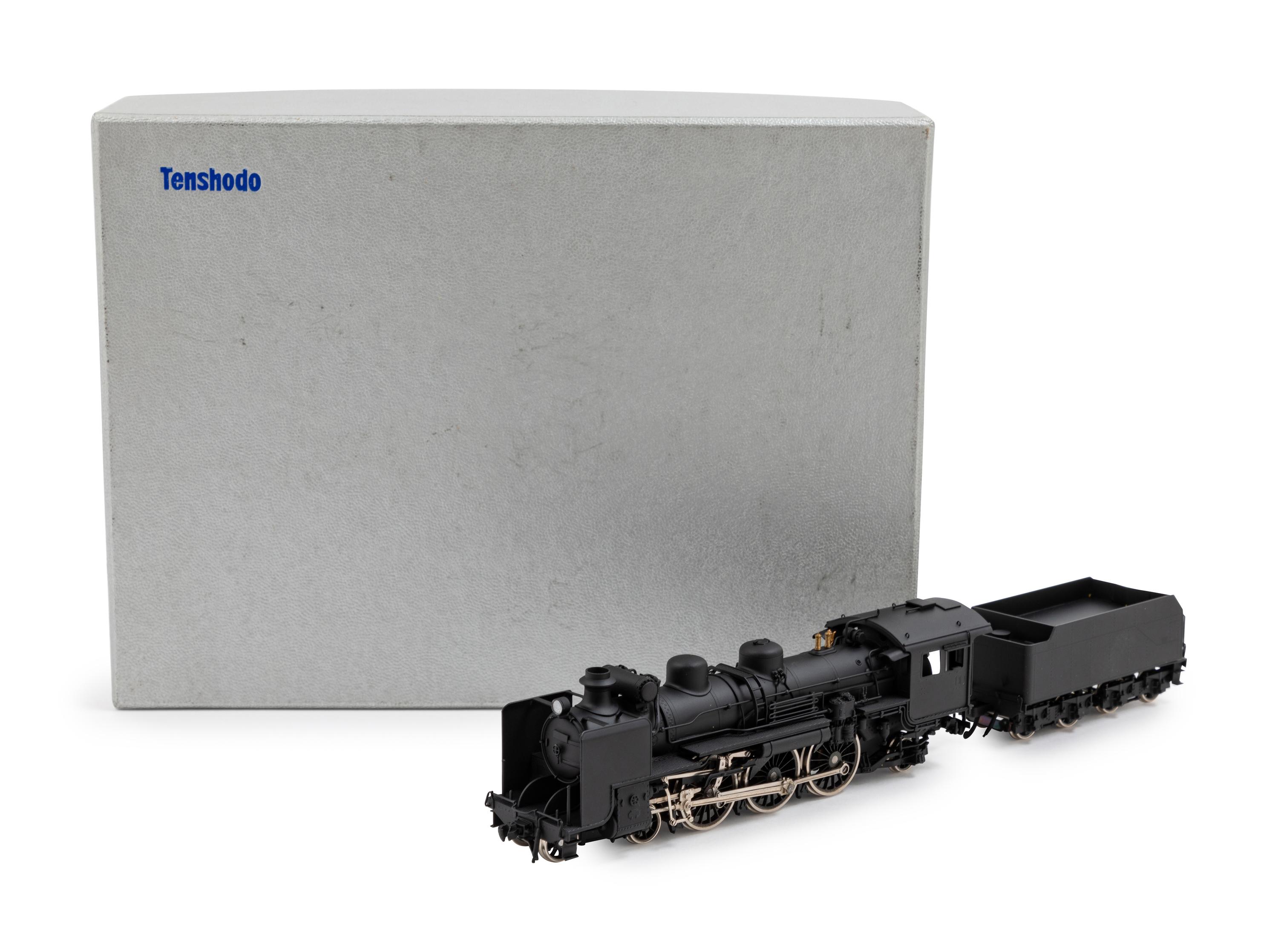 A Tenshodo Painted Metal HO-Gauge 4-6-2 Locomotive and Tender