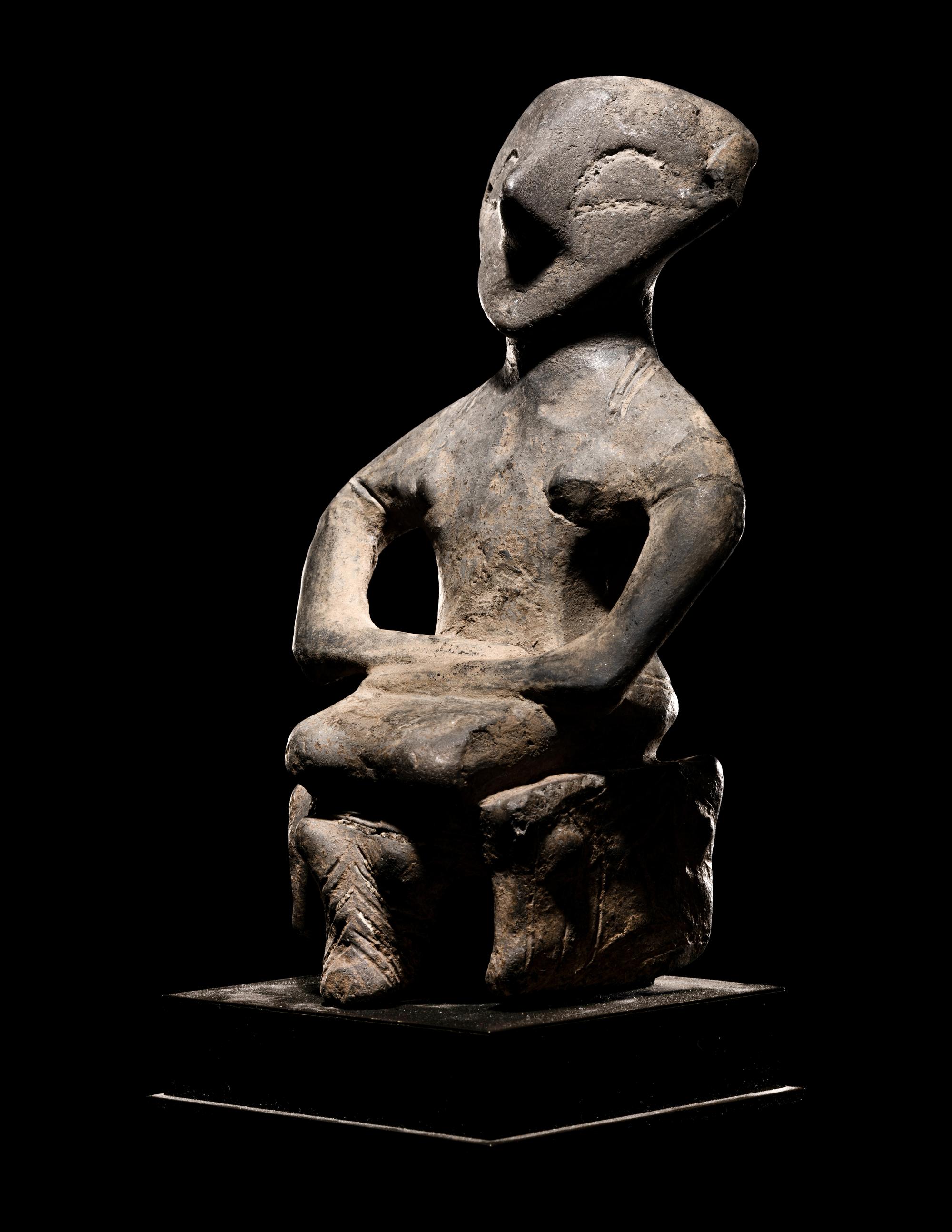 A Vinca Terracotta Figure of a Woman