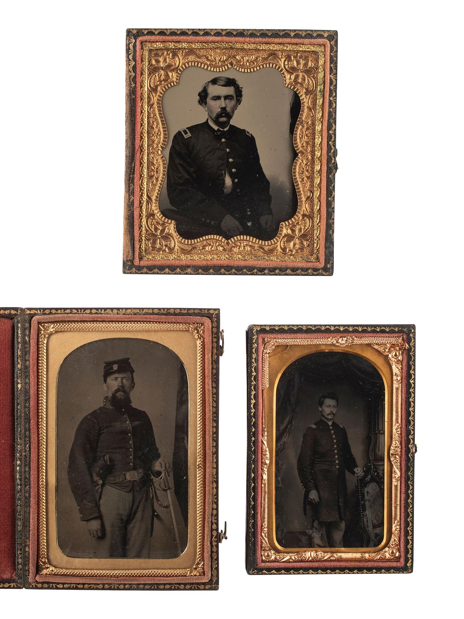 [CIVIL WAR]. 3 tintypes of Union soldiers, incl. double-armed cavalryman.
