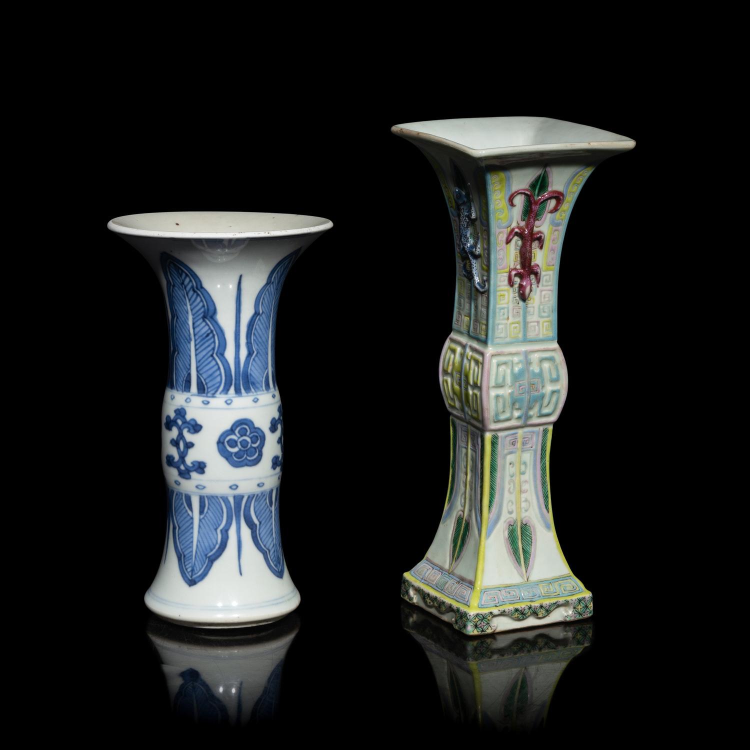 Two Chinese Porcelain Gu Vases, 18th-19th Century 清中期 青花、粉彩花觚各一