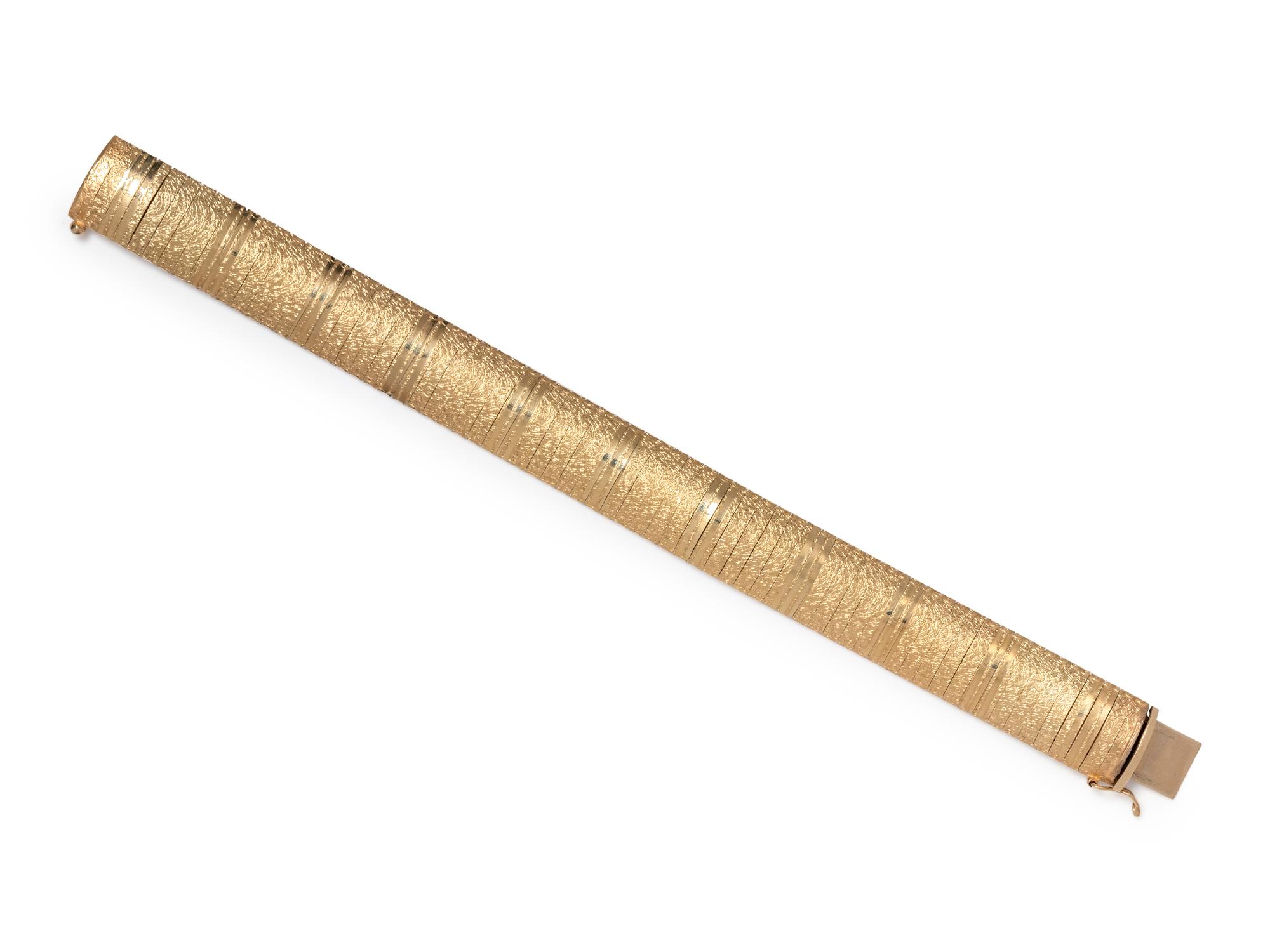 YELLOW GOLD BRACELET