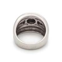 WHITE GOLD AND DIAMOND RING