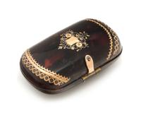 A Victorian 14-Karat Rose Gold Inlaid Tortoise Shell Coin Purse Width 2 3/4 inches. — 19TH CENTURY