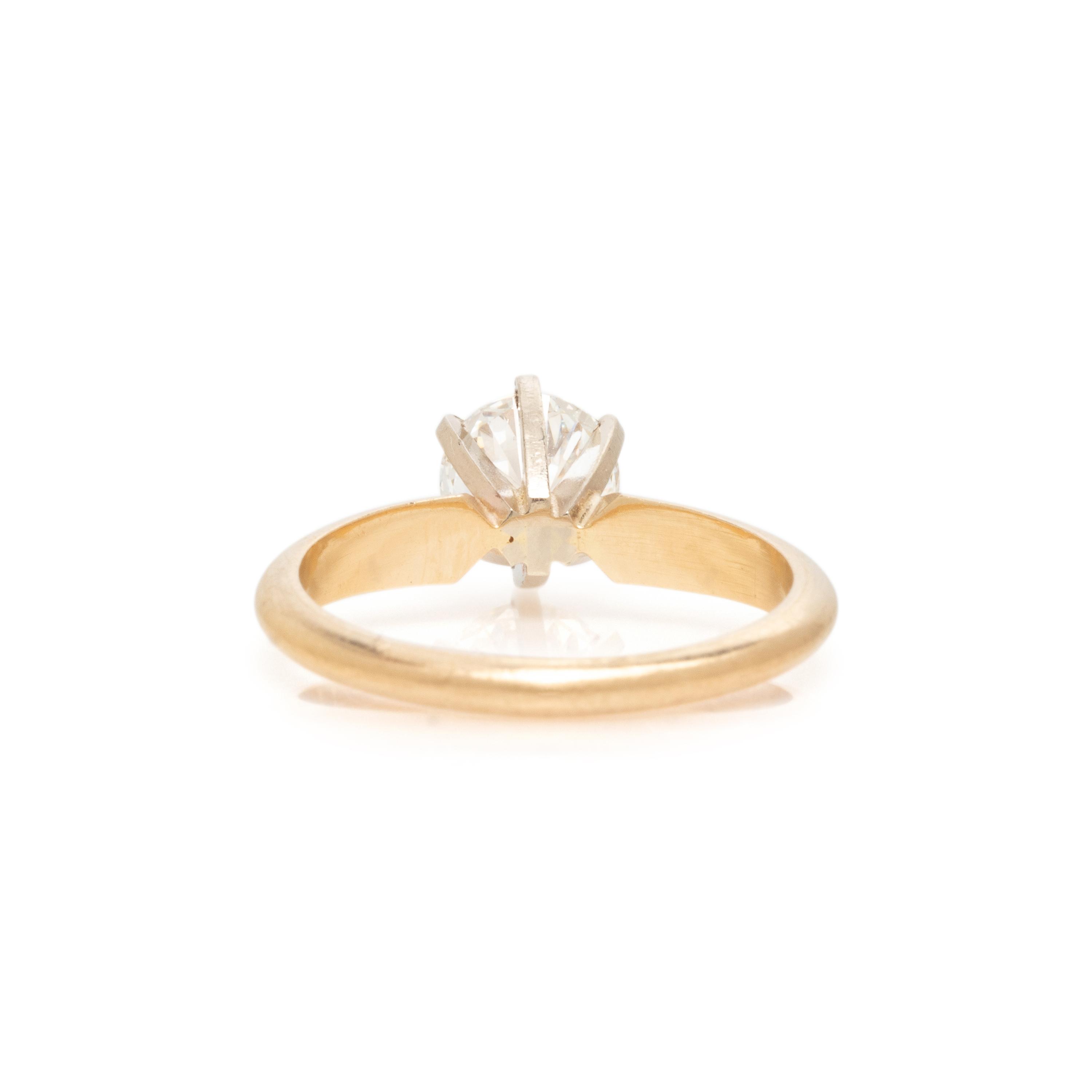 DIAMOND RING