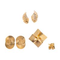 COLLECTION OF YELLOW GOLD JEWELRY