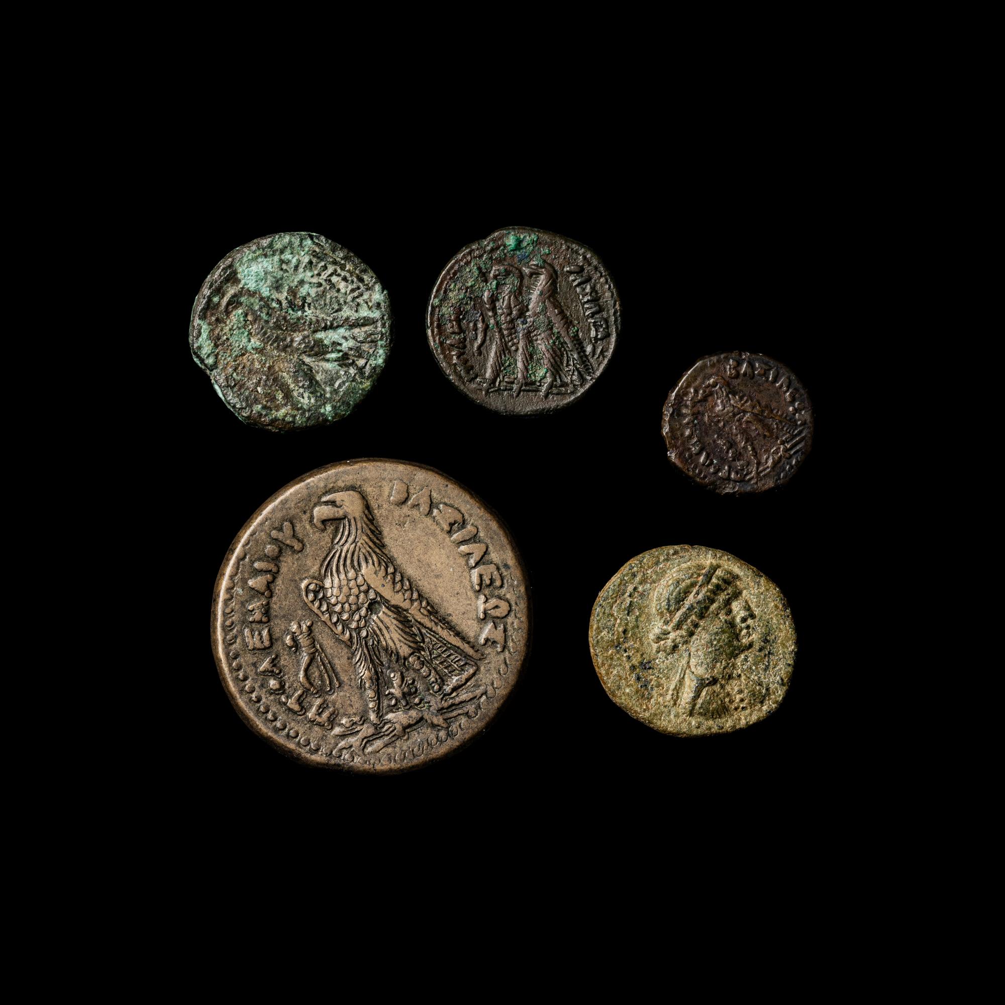 [ANCIENTS] PTOLEMAIC KINGDOM. Ptolemy III-Cleopatra VII and Mark Antony (c. 246-30 BC). Ae Coinage; 5 coins total .