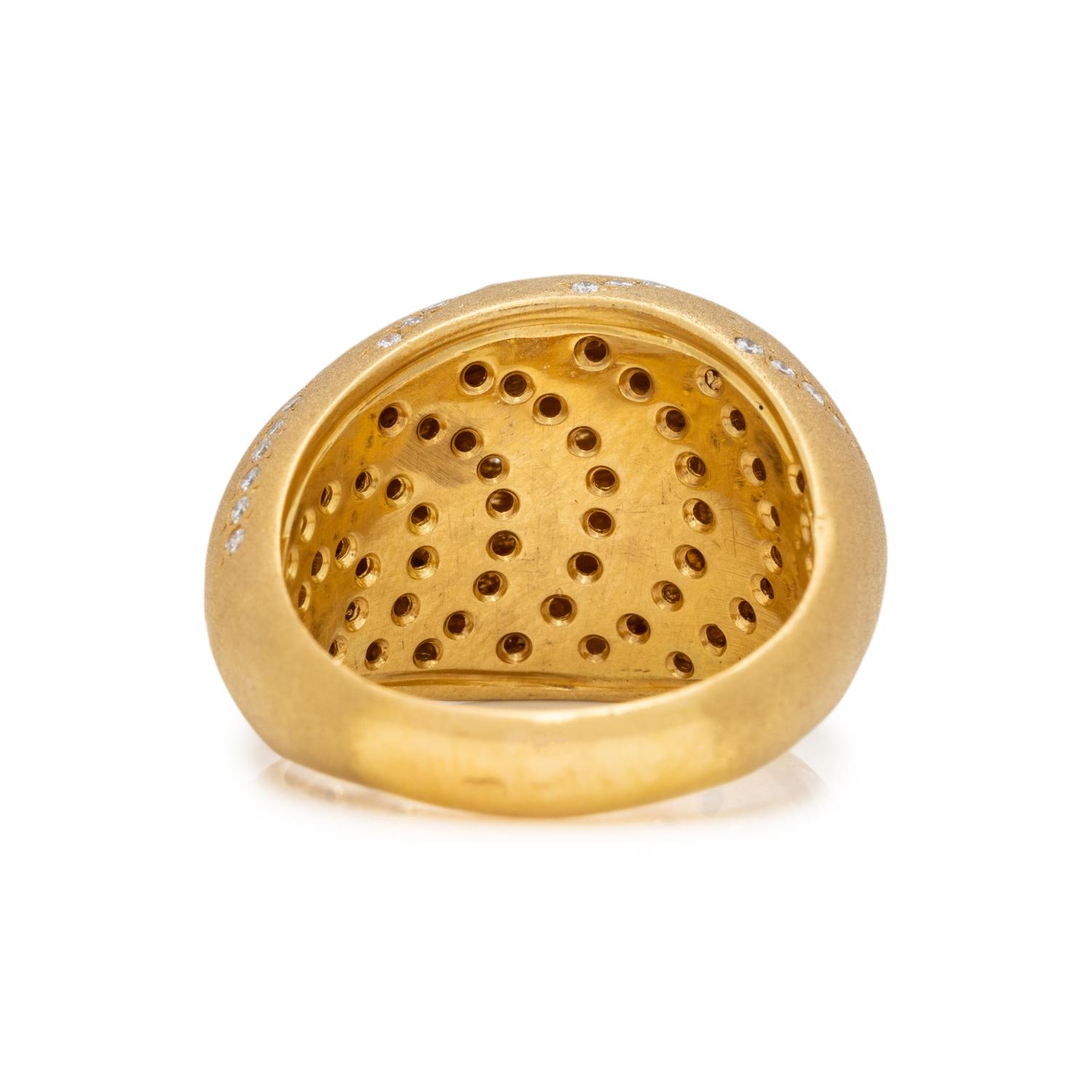YELLOW GOLD AND DIAMOND BOMBE RING