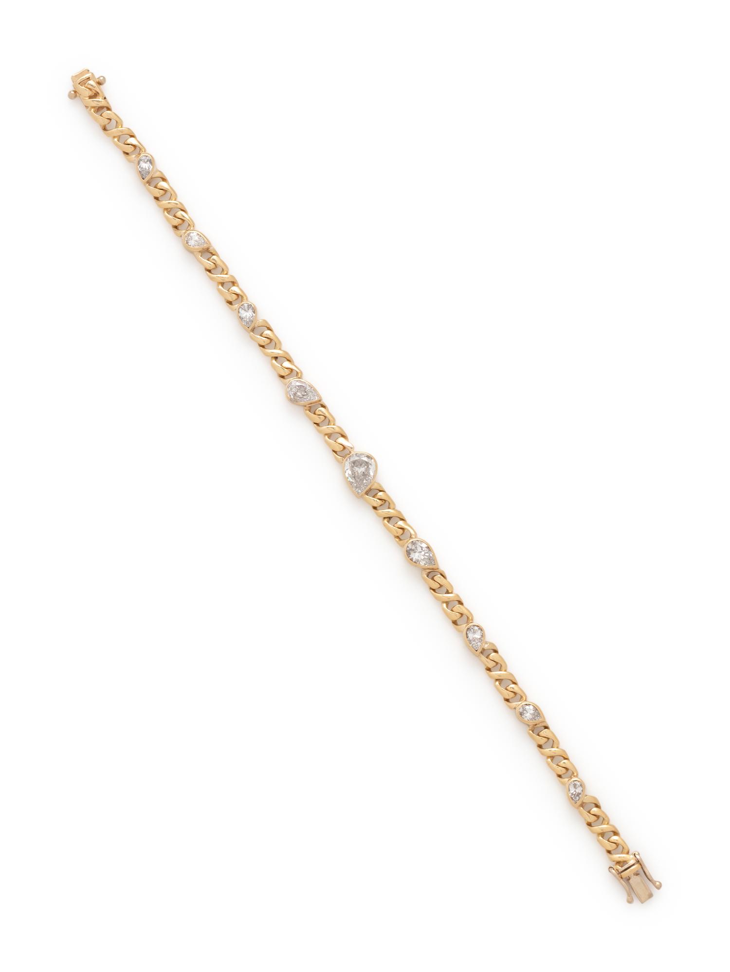 YELLOW GOLD AND DIAMOND BRACELET