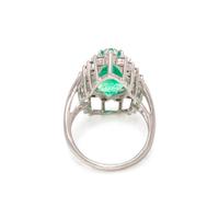 EMERALD AND DIAMOND RING