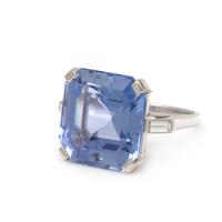 AN IMPRESSIVE UNHEATED CEYLON SAPPHIRE AND DIAMOND RING