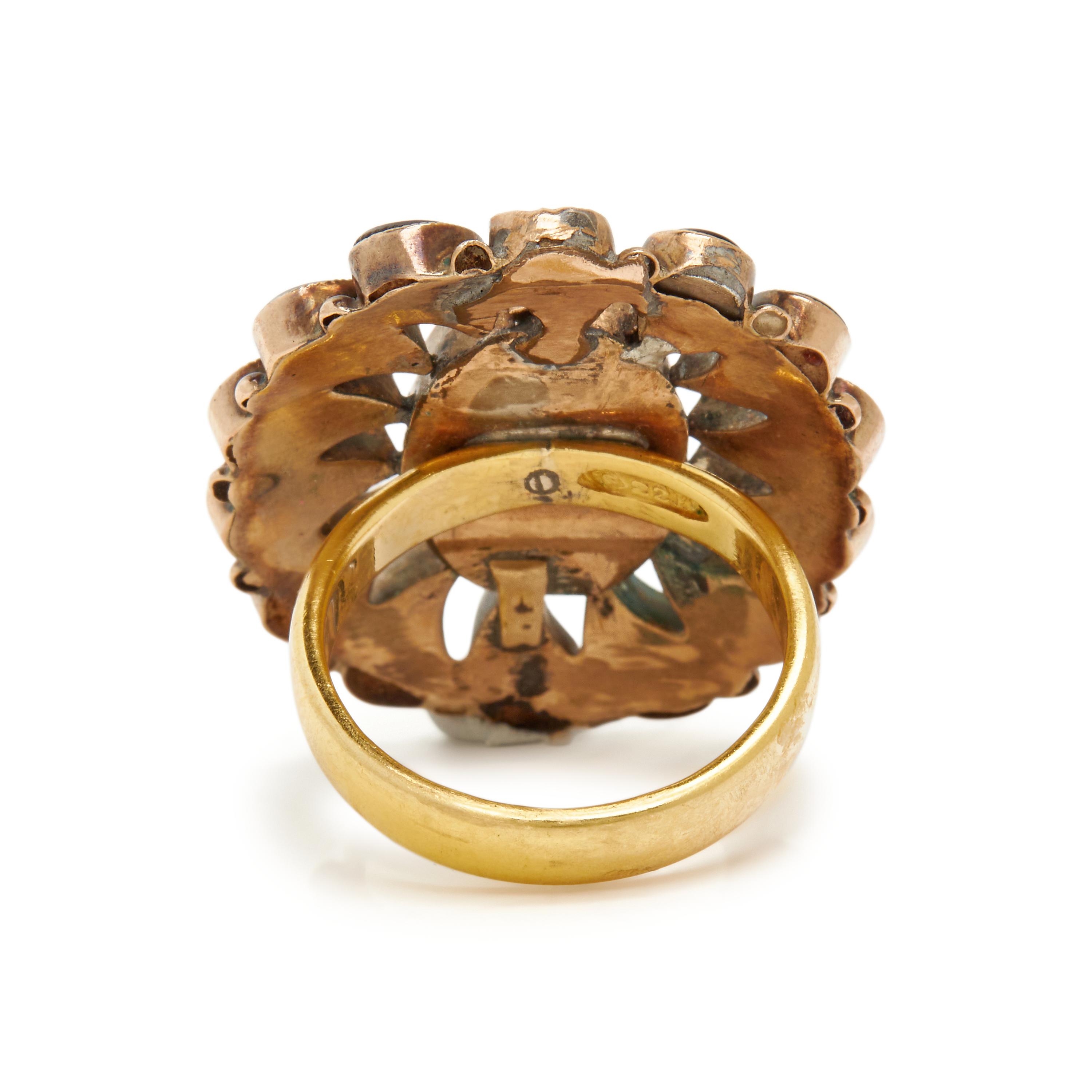 YELLOW GOLD AND ONYX WATCH AND RING