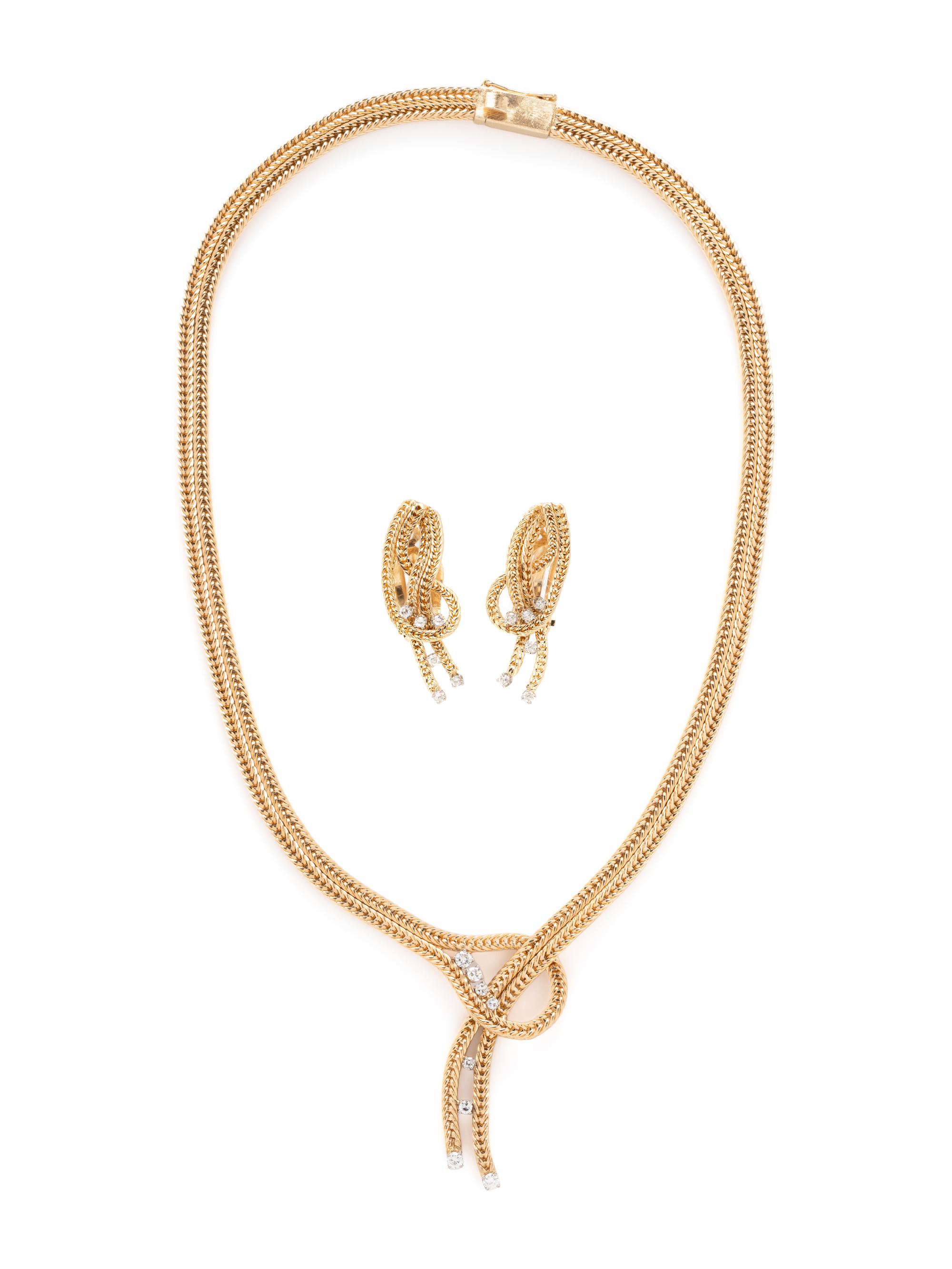 YELLOW GOLD AND DIAMOND NECKLACE AND CLIP EARRINGS