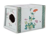 A Chinese Export Porcelain Pillow