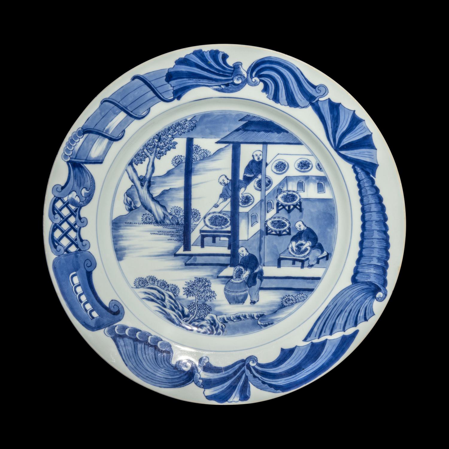 Two Chinese Export Blue and White Porcelain 'Tea Cultivation' Plates, Qianlong Period 清乾隆 青花外銷製茶圖賞盤兩件