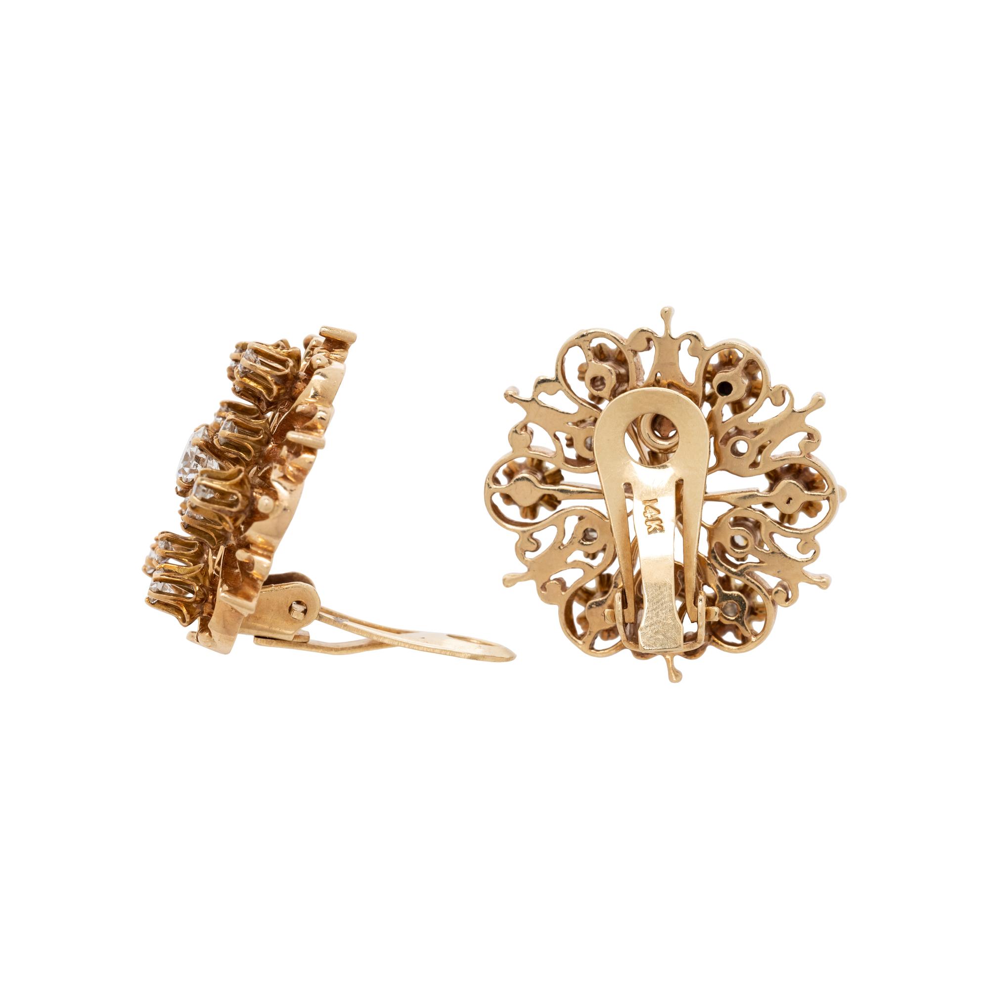 YELLOW GOLD AND DIAMOND EARCLIPS
