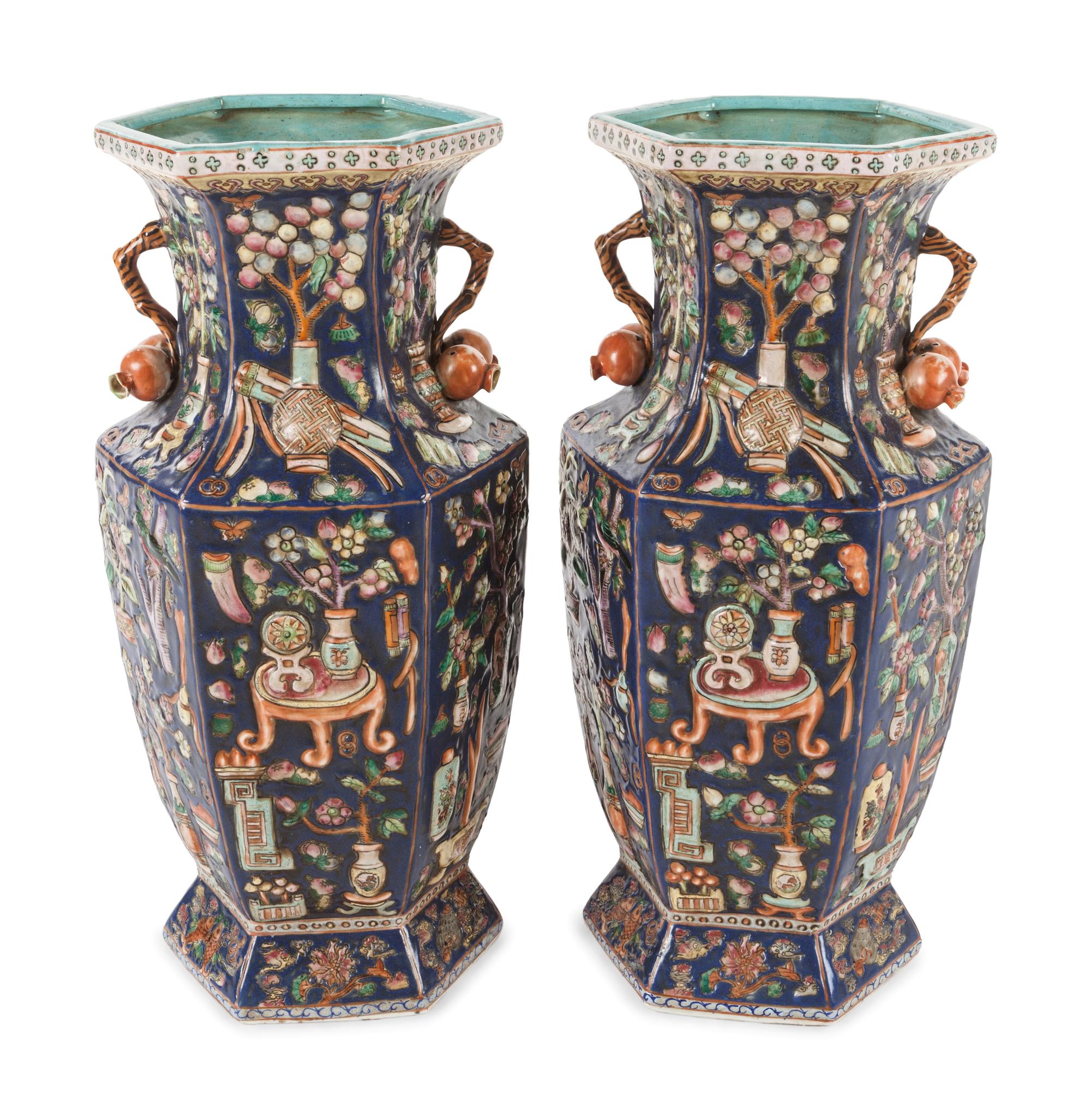 A Pair of Chinese Export Porcelain Vases