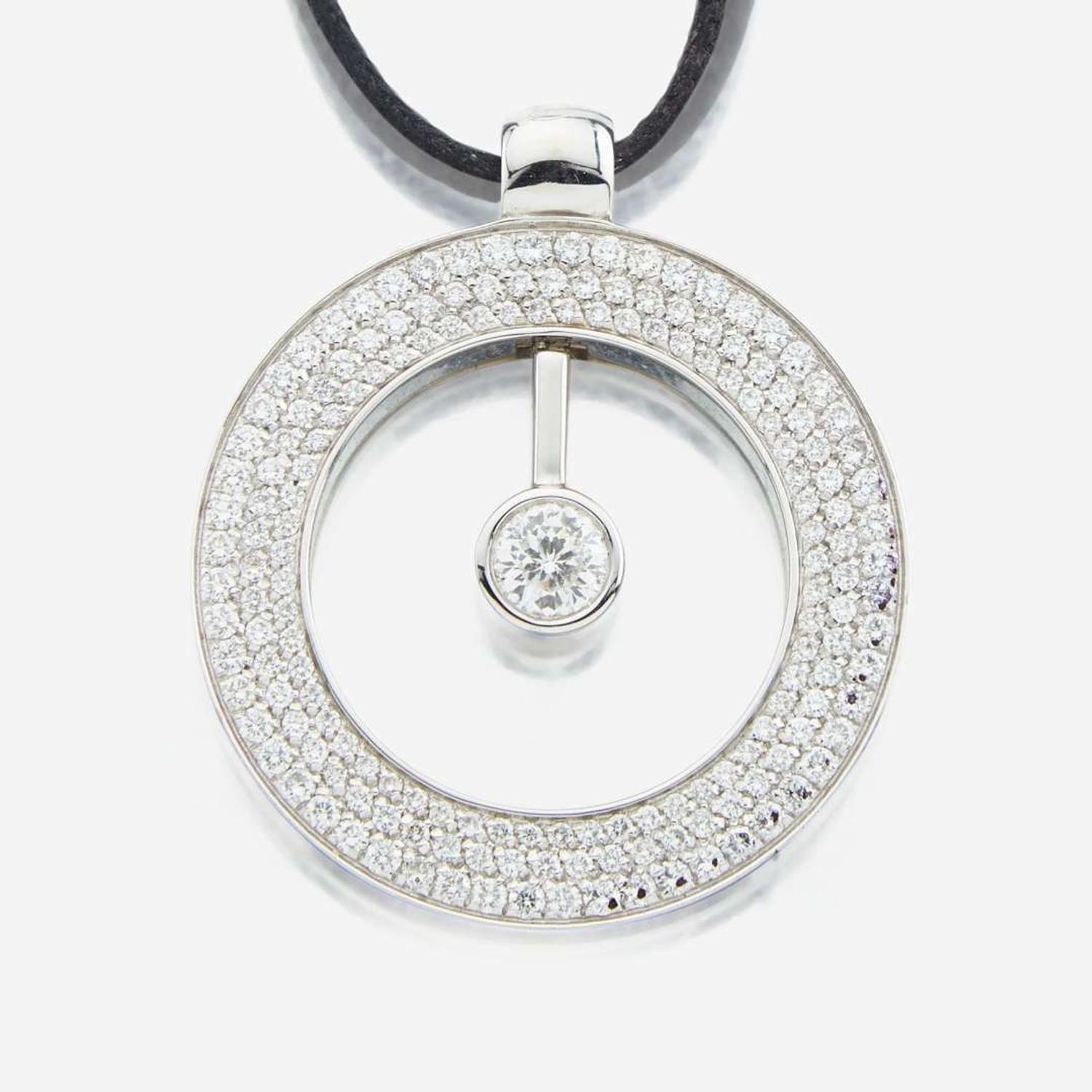A diamond and white gold necklace Roberto Coin