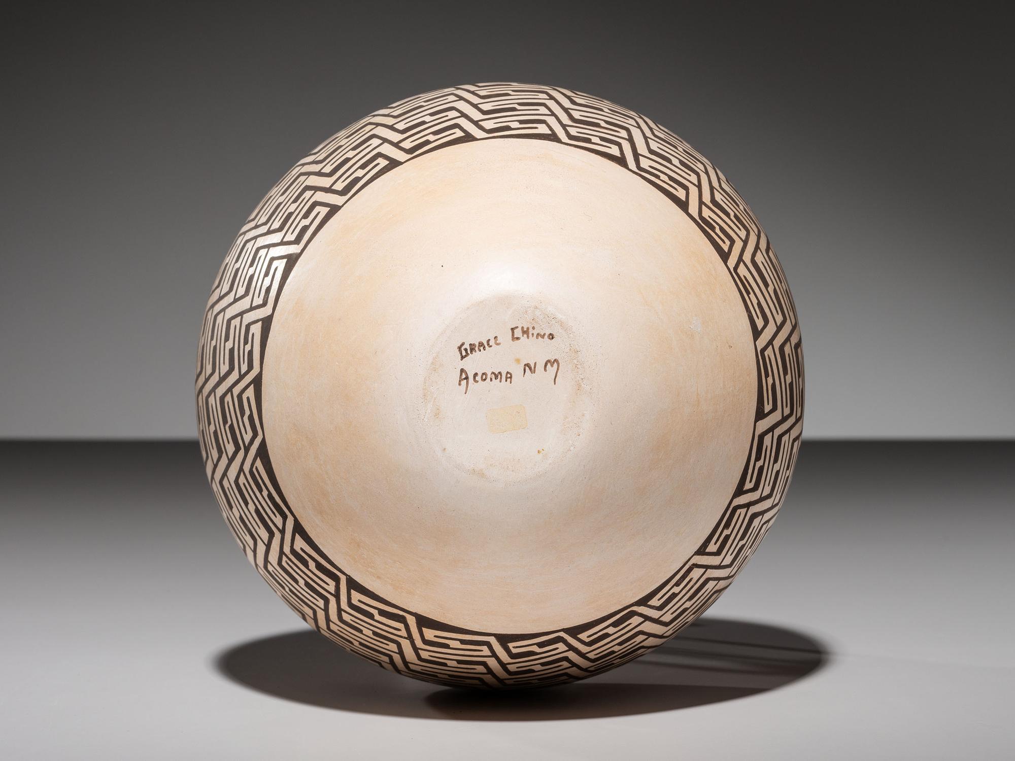 Fine Line Pottery Vase, Anasazi Revival