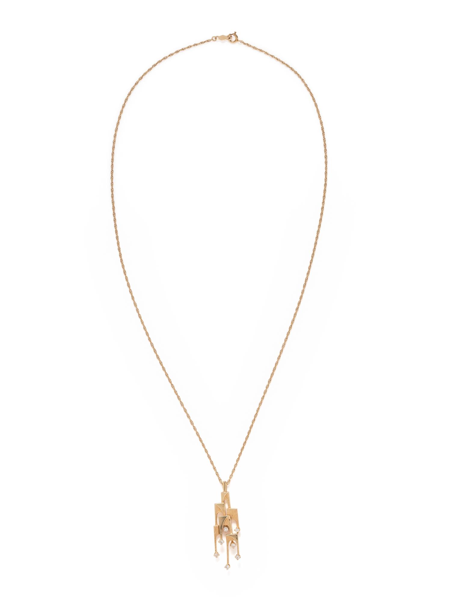 YELLOW GOLD AND DIAMOND PENDANT/NECKLACE