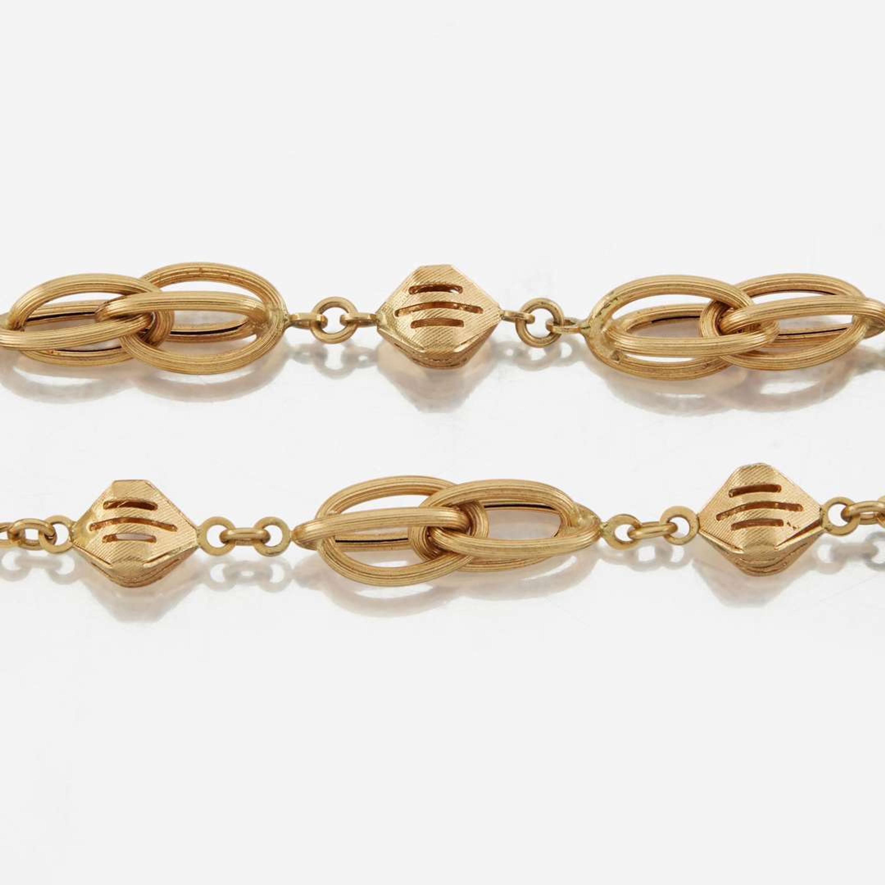 A gold necklace