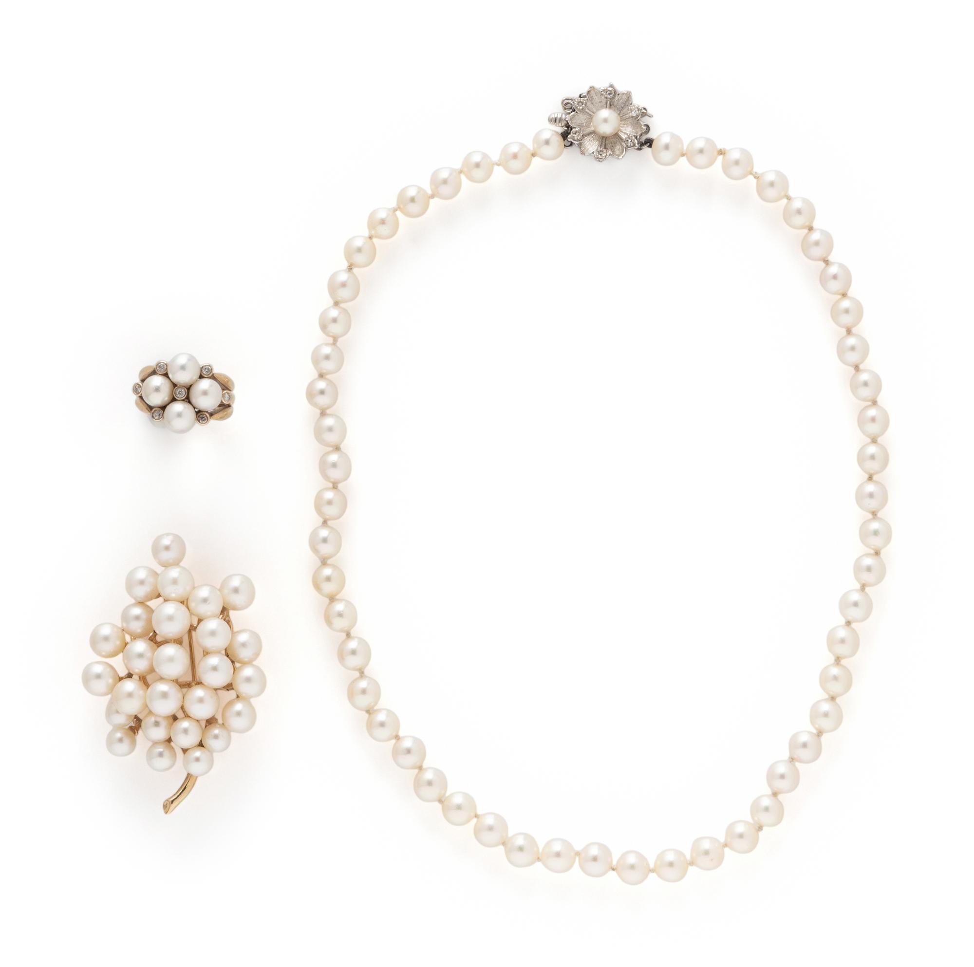 COLLECTION OF CULTURED PEARL JEWELRY