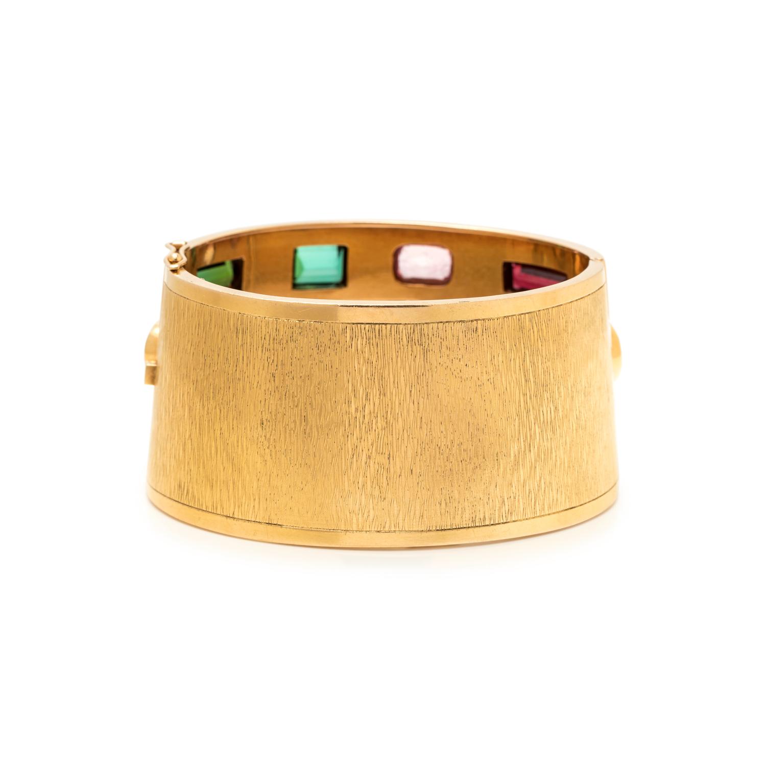 YELLOW GOLD AND MULTIGEM BANGLE BRACELET