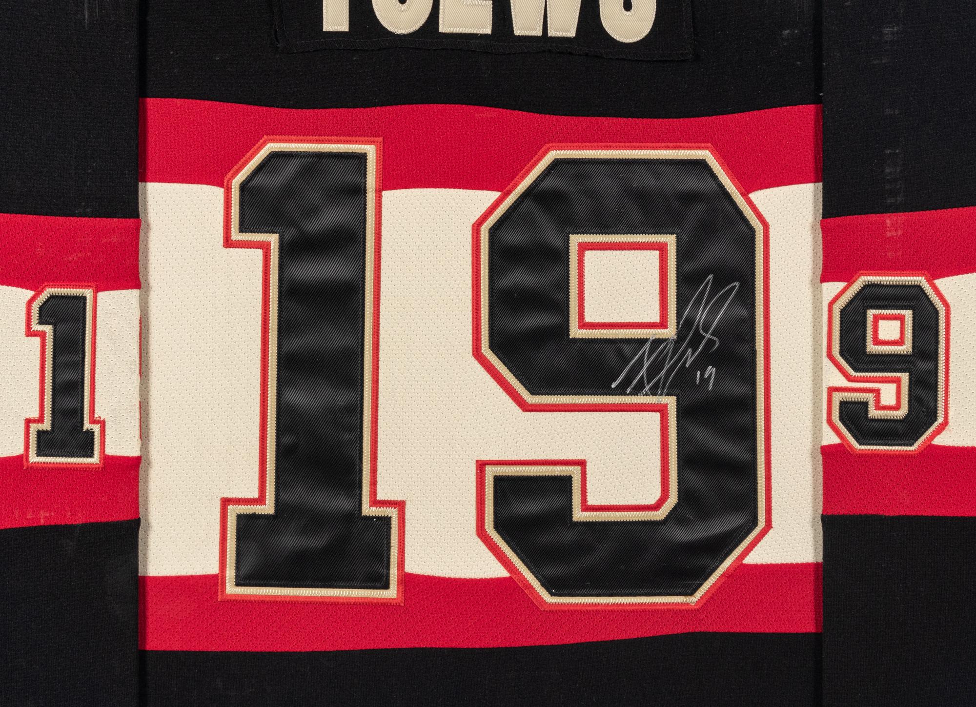 A Jonathan Toews Signed Autograph Chicago Blackhawks Hockey Jersey Display,