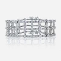 An 18K white gold and diamond bracelet