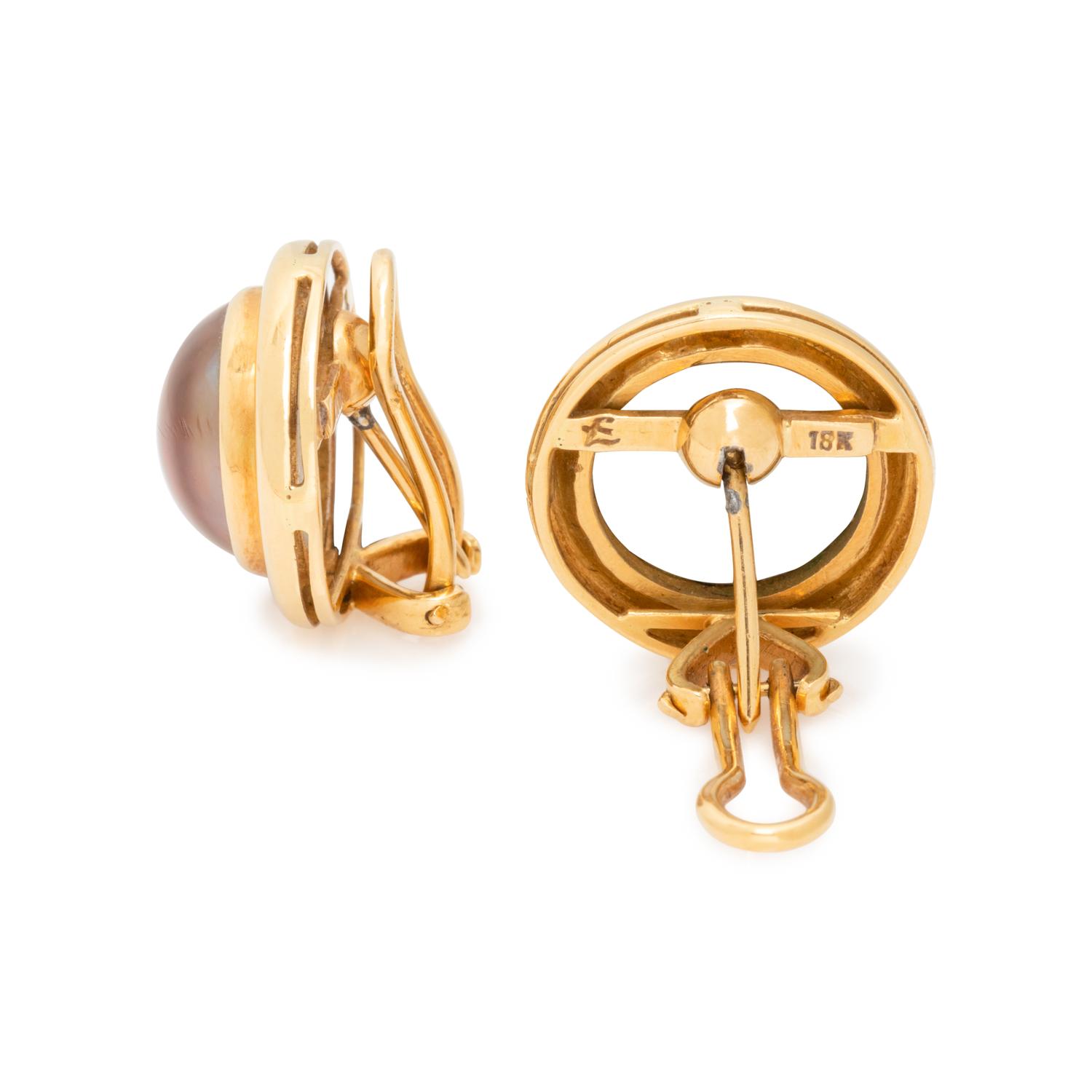 ELIZABETH LOCKE, YELLOW GOLD AND CULTURED MABE PEARL EARCLIPS